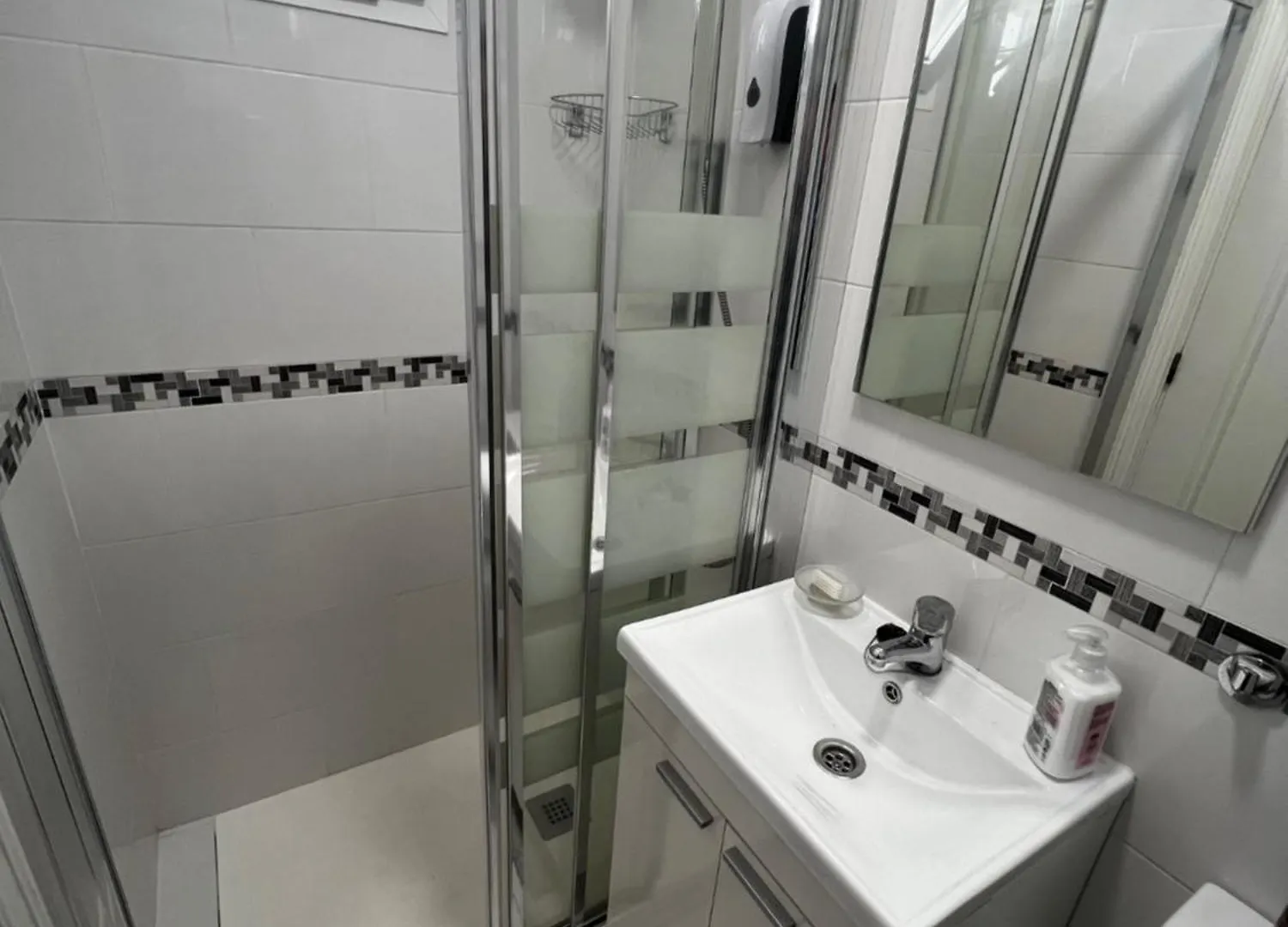 Spacious, Calm And Bright Duplex Apartment In Private Residence Ideal For Families, Beach And Golf Sitio de Calahonda