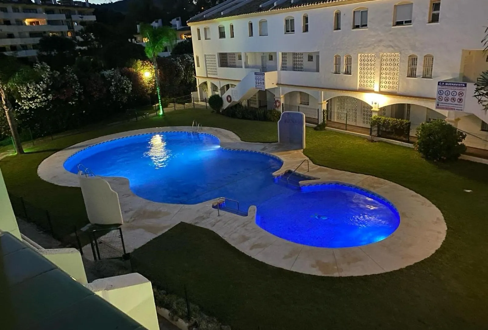 Spacious, Calm And Bright Duplex Apartment In Private Residence Ideal For Families, Beach And Golf Sitio de Calahonda