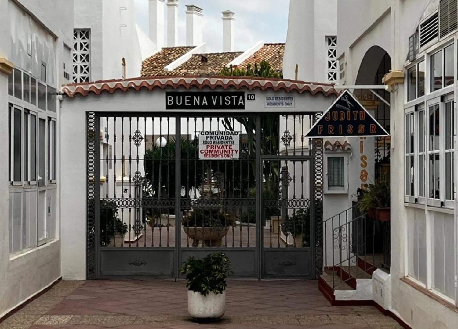 Spacious, Calm And Bright Duplex Apartment In Private Residence Ideal For Families, Beach And Golf Sitio de Calahonda Spain